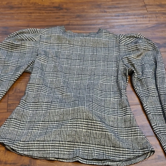 Plaid Puff Sleeve Top - Black and Gray - Picture 8 of 8